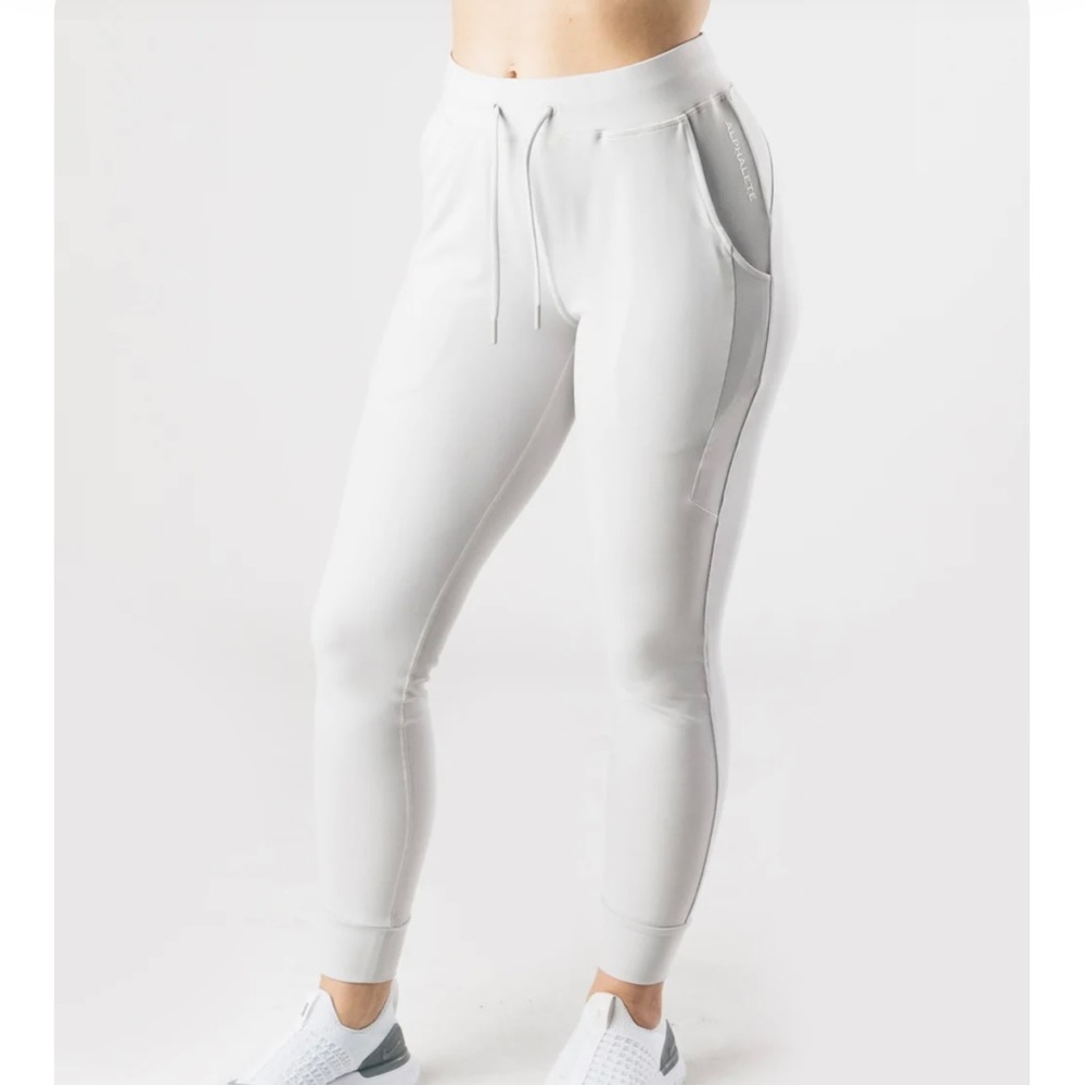 Alphalete premium joggers light grey